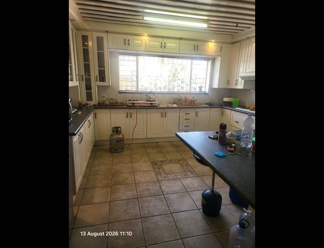 4 BEDROOM FREEHOLD TO LET IN DUNNOTTAR